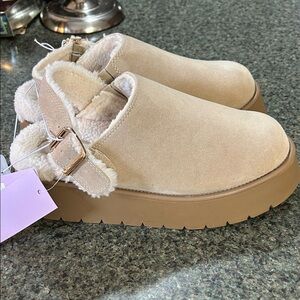 Wild Fable Tan Fleece-Lined Mules